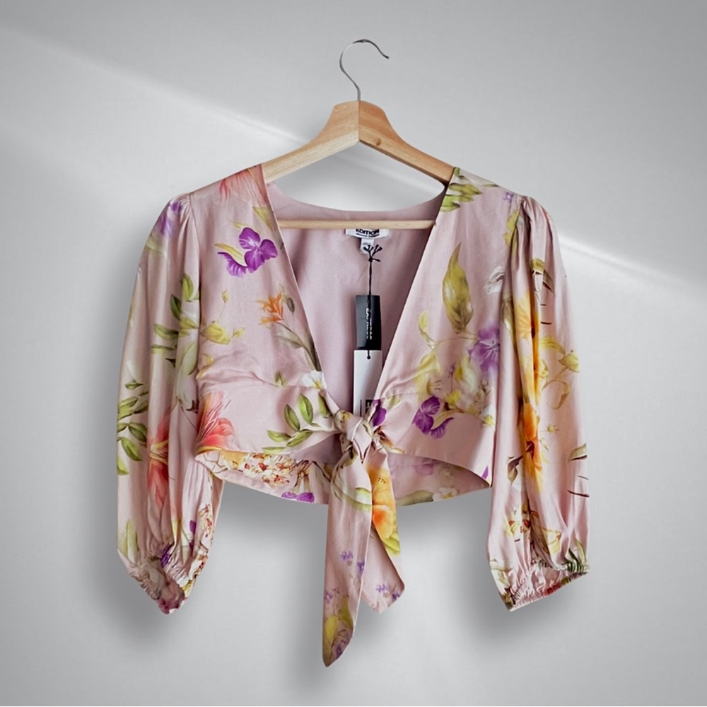 Express Limited Edition Tie Crop Top